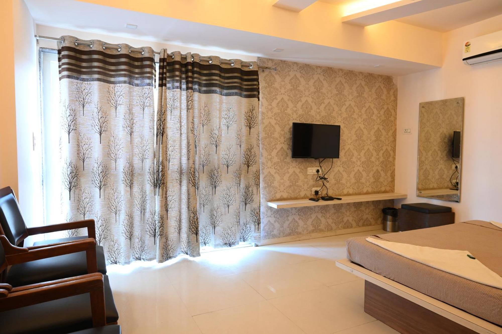 Hotel Ramkrishna Inn Kolhapur Exterior foto